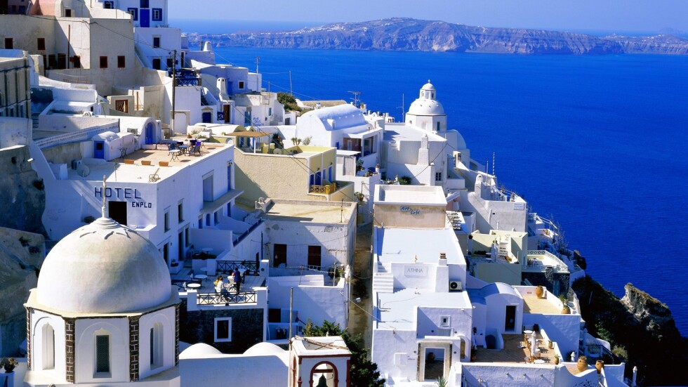 Коронавирусът срина туризма в Гърция