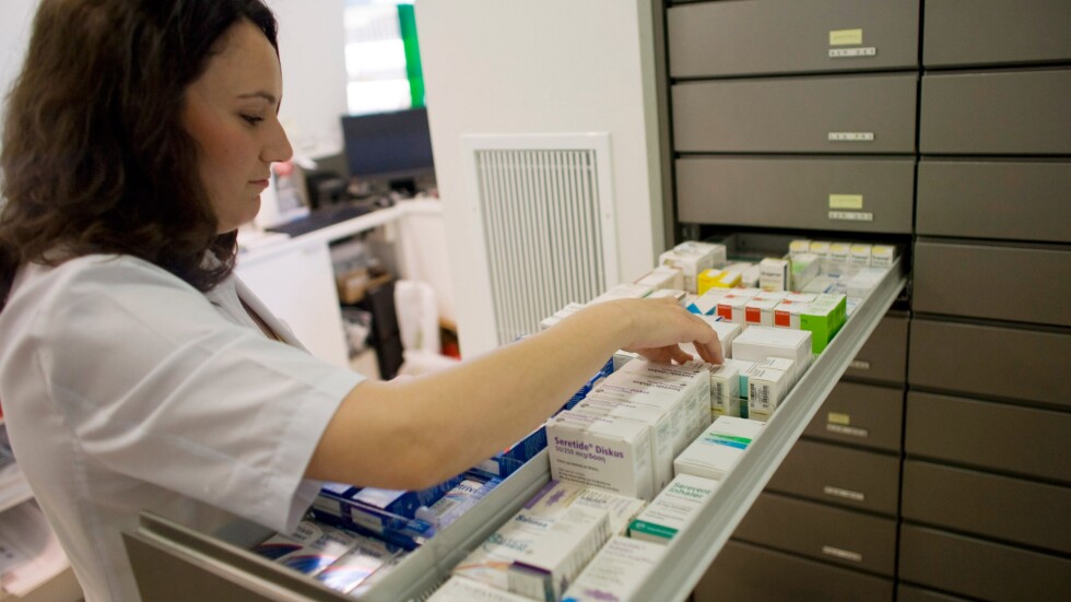 Аптекари: Има недостиг на лекарства в България