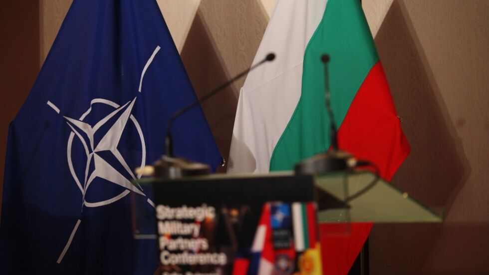 Върховният командващ на НАТО у нас: Филип Лавин се среща с Радев, Денков и Тагарев