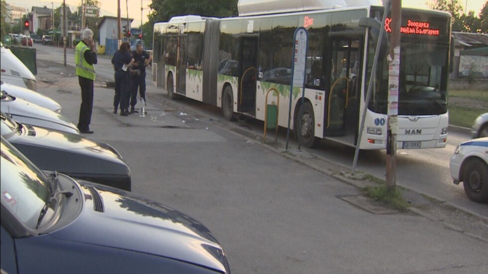Арестуван е нападателят на баща и син в автобус от градския транспорт в София