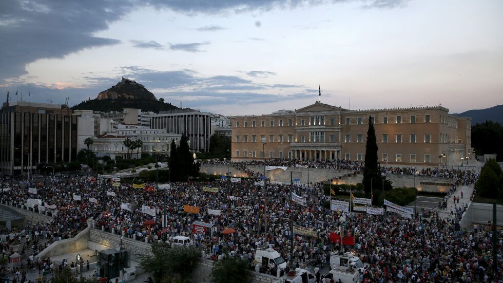 Хиляди гърци подкрепиха своя премиер (ГАЛЕРИЯ)