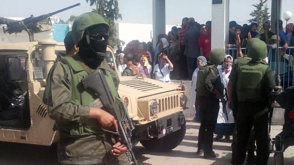 Тунис арестува 12 души във връзка с терористичната атака в Сус