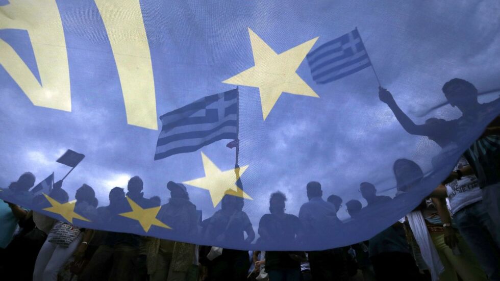 20 000 гърци отново подкрепиха исканията на еврокредиторите за реформи (СНИМКИ)