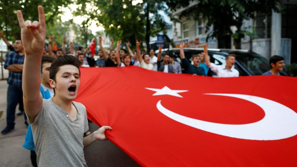 Протести в Истанбул след признаването на арменския геноцид от Бундестага