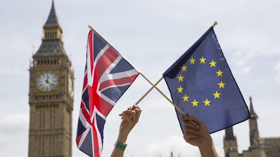 ЕС няма да обсъжда Великобритания, докато не получи молба за излизане