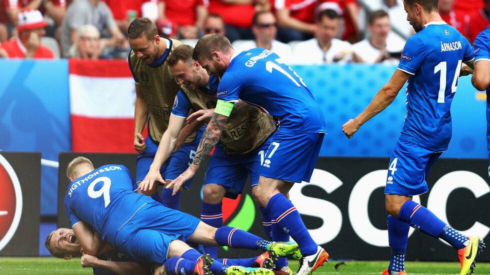 Исландия надви Австрия в драматичен мач и си осигури участие на осминафинал
