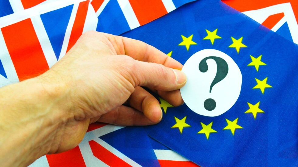Великобритания гласува сделката за брекзит, Брюксел решава искането за ново отлагане