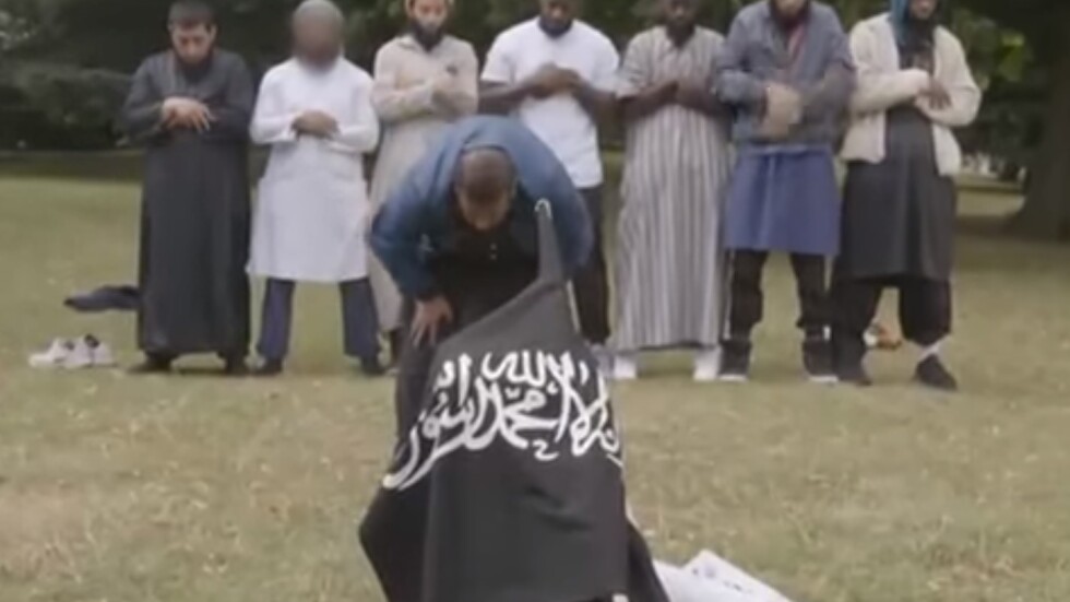 Теория: Един от нападателите в Лондон участвал в документален филм за джихадисти
