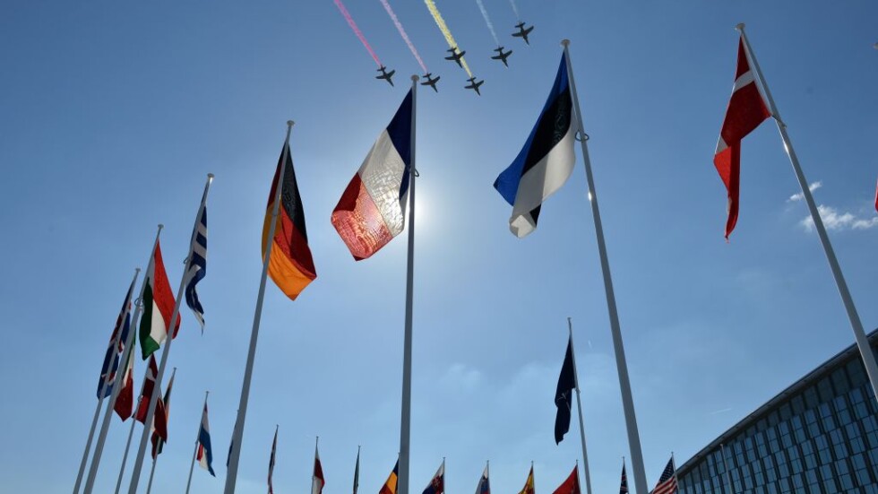 Черна гора официално стана 29-та членка на НАТО