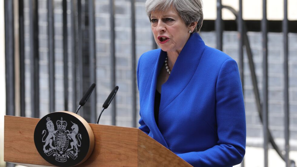 Ройтерс: Оставането на Тереза Мей на власт може да е пагубно за Великобритания