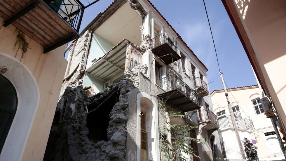Силното земетресение в Егейско море нанесе щети на о-в Лесбос