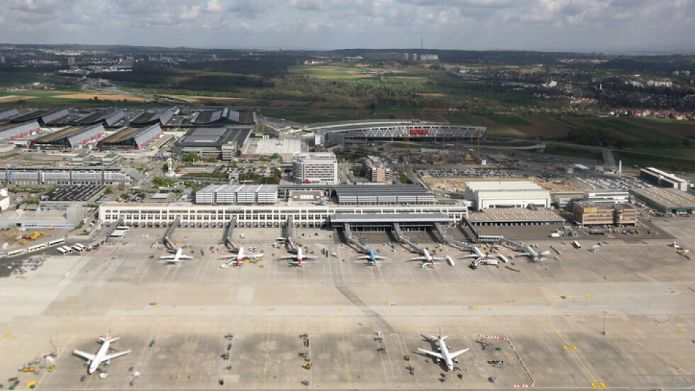 Евакуираха български самолет на летището в Щутгарт заради бомбена заплаха