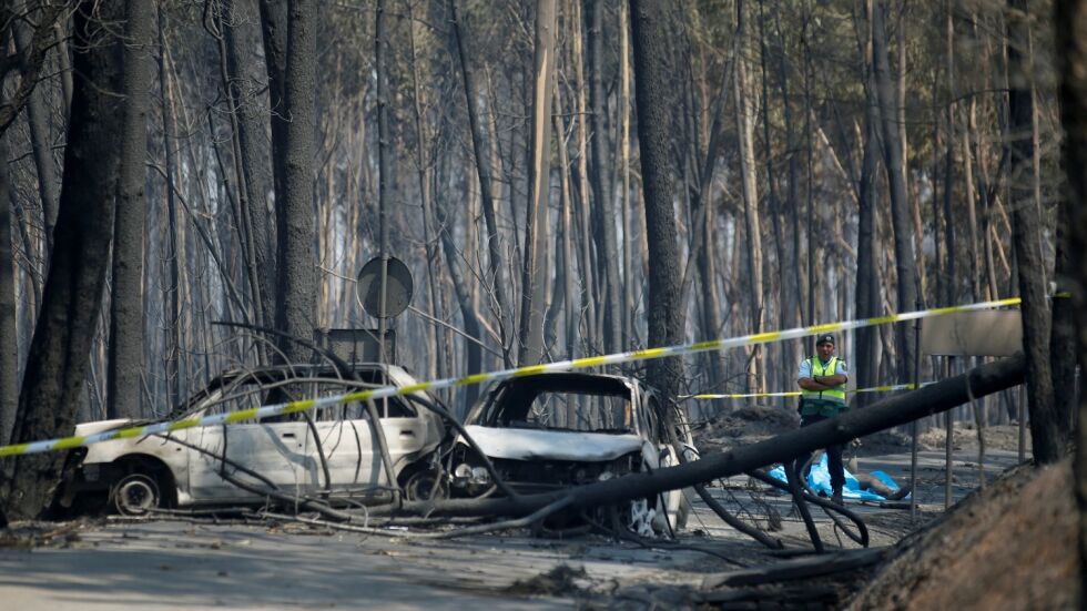 Броят на жертвите на горския пожар в Португалия надхвърли 60
