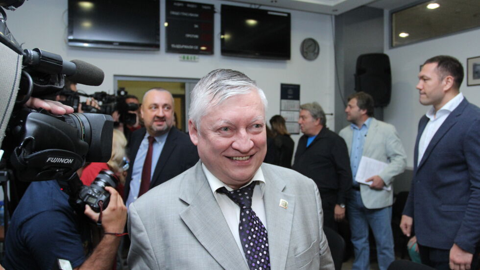 Премиерът отказа среща с Анатолий Карпов заради думите му за кирилицата пред bTV