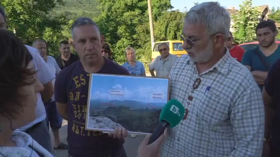 Местни жители се изправят в защита на Белоградчишките скали