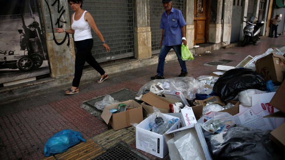 Гръцките синдикати и правителство не се разбраха – Атина тъне в боклук