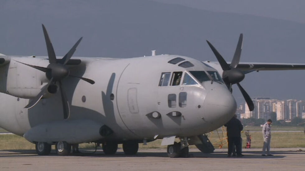 НАТО провежда тренировка на военно-транспортни самолети у нас