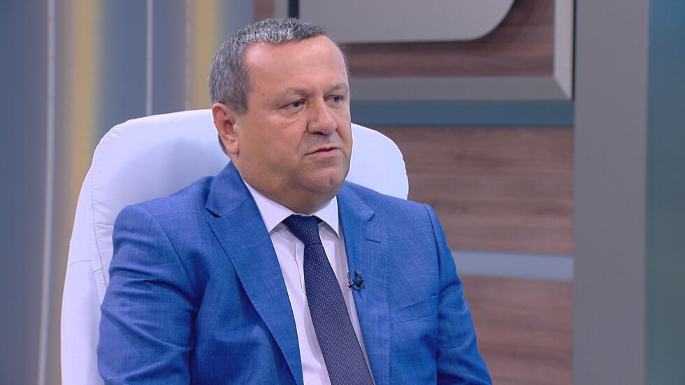 Хасан Адемов: Съдбата на деца с увреждания не може да бъде заложник за главата на министър