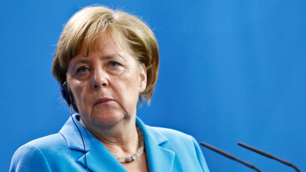Ангела Меркел: Германия не трябва да се бори сама с незаконната миграция