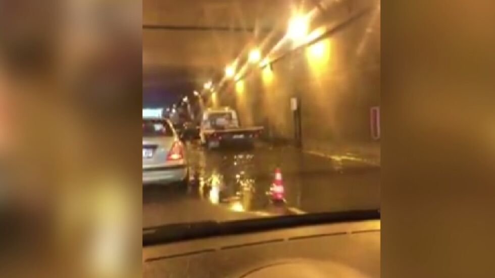Кола изчезна мистериозно след катастрофа в София