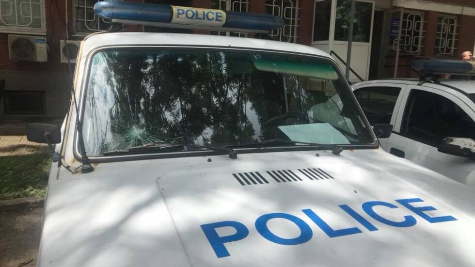 Издирваните за нападението над полицаи в Ботевград са арестувани още снощи