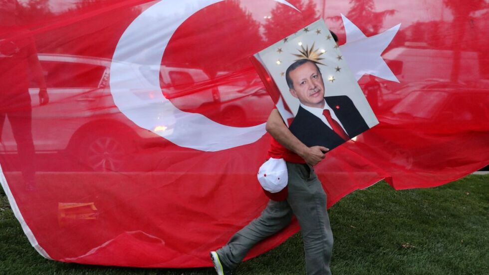 Ердоган с 53% от подкрепата на избирателите, но без мнозинство в Меджлиса