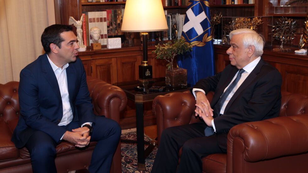 Гръцкият президент разпусна парламента и насрочи предсрочни избори 
