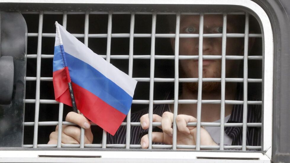 Над 400 задържани на протест в подкрепа на Иван Голунов в Москва 