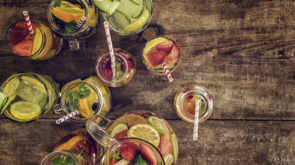 Лято в чаша - напитките, които комбинират свежест и настроение