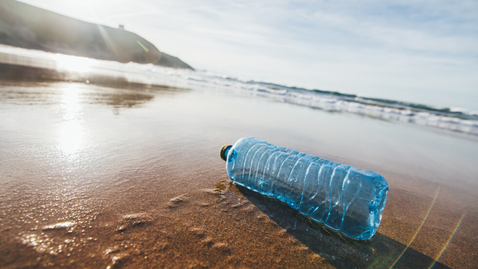 Използваме по 1 млн. пластмасови шишета на минута, 91% от тях не се рециклират