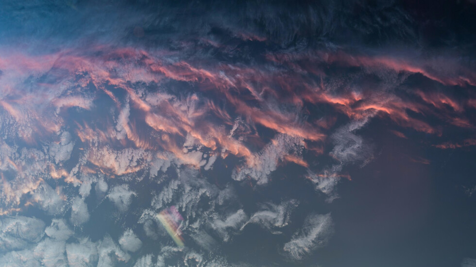 Как изглежда залез, видян от Космоса (СНИМКИ)
