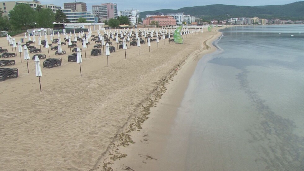При спазване на мерките за сигурност: Плажовете у нас приемат първите туристи
