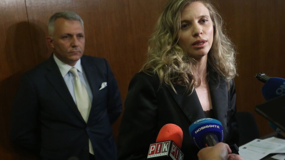 Лилана остава в ареста, повдигнаха обвинение и на дуетната й половинка Ася Йочева