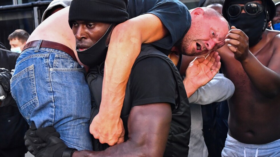 Ескалира напрежението и в Западна Европа: Остри реакции след арестите в Лондон