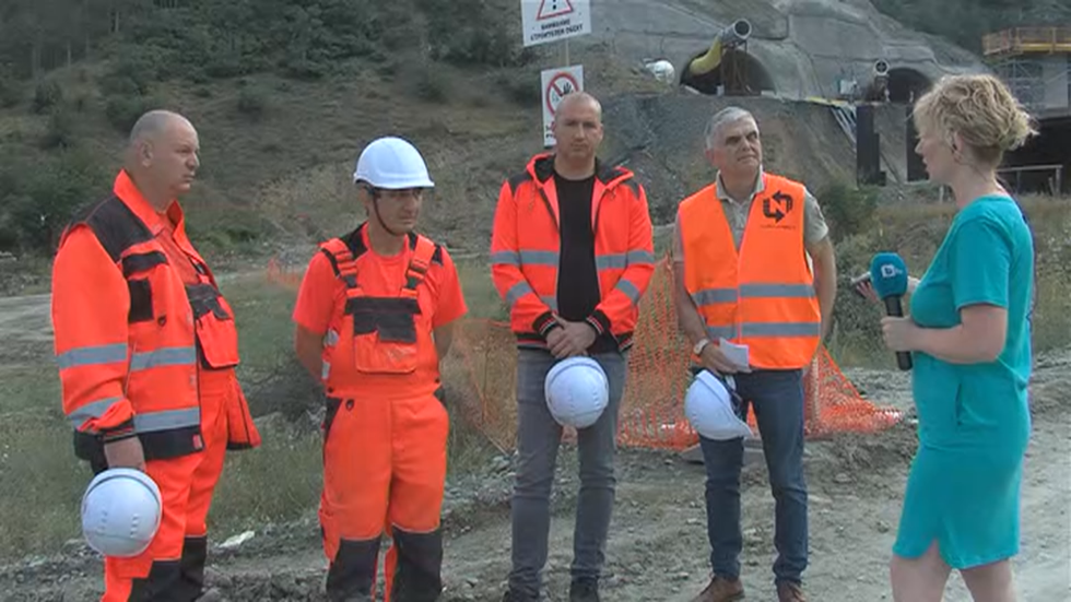 Да спасиш колега: Кои са хората, извадили затрупаните работници в тунела „Железница“