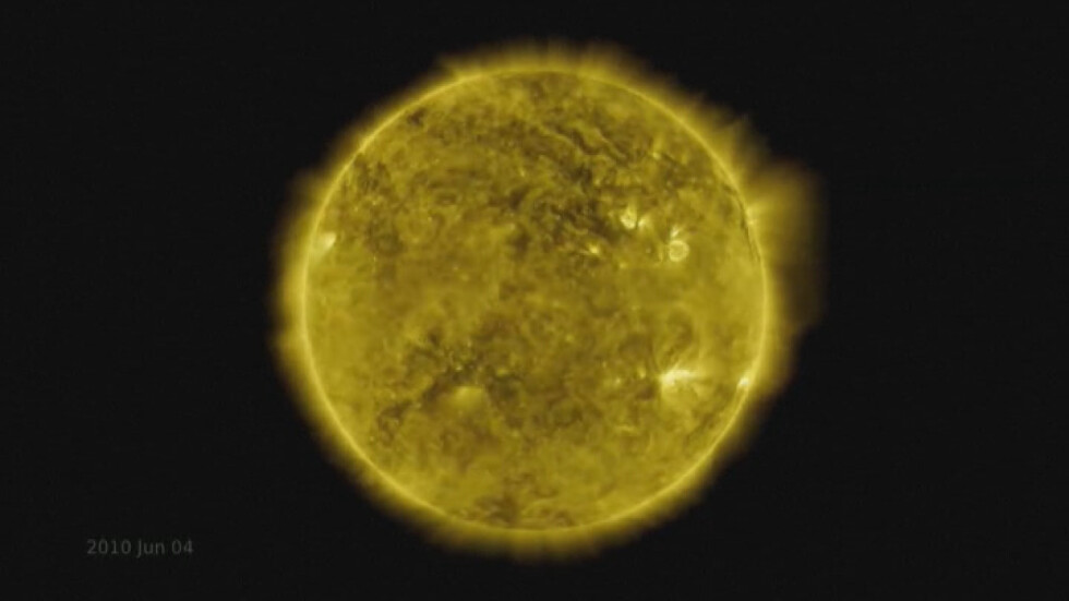 Уникални кадри на НАСА: 10 години от живота на Слънцето (ВИДЕО)