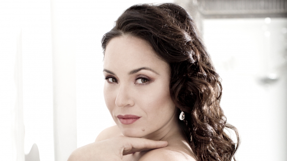 Соня Йончева търси талант: оперната прима ще подкрепи млад български певец