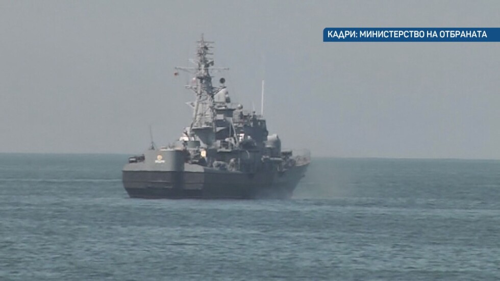Продължава издирването на черната кутия на падналия в Черно море МиГ-29 