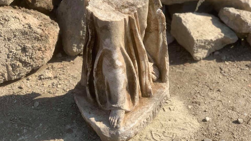 Нова находка край Рупите: Откриха мраморна статуя на богиня