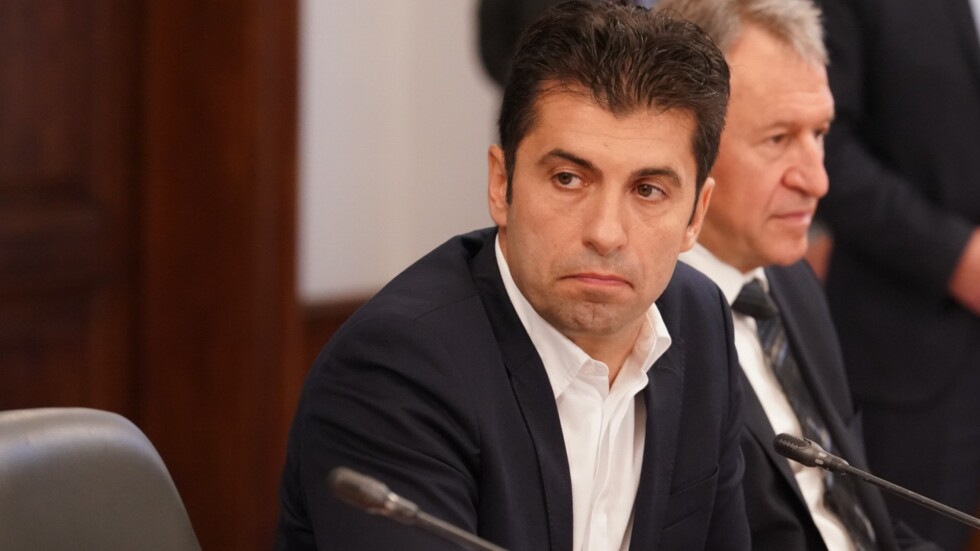 ВМРО иска ВАС да анулира всички актове и решения на Кирил Петков като министър