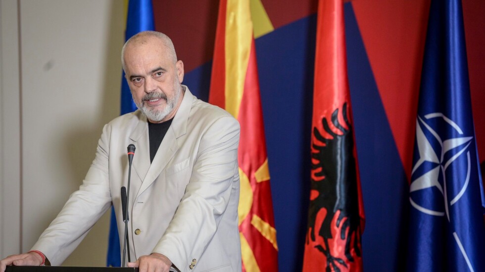 Рама към Заев: Надявам, че няма да поискат да се наречете Западна България