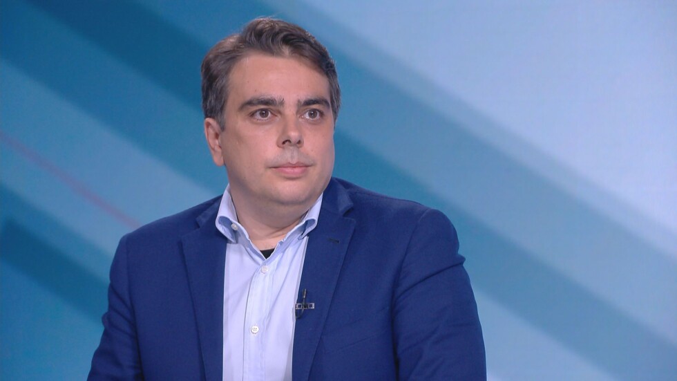 Асен Василев: Санкциите по "Магнитски" можеха да заразят цялата икономика 