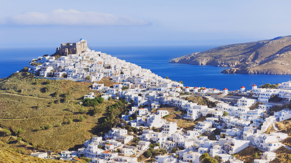 С духа на Санторини: Гръцкият остров Астипалея e място за бягство от суматохата