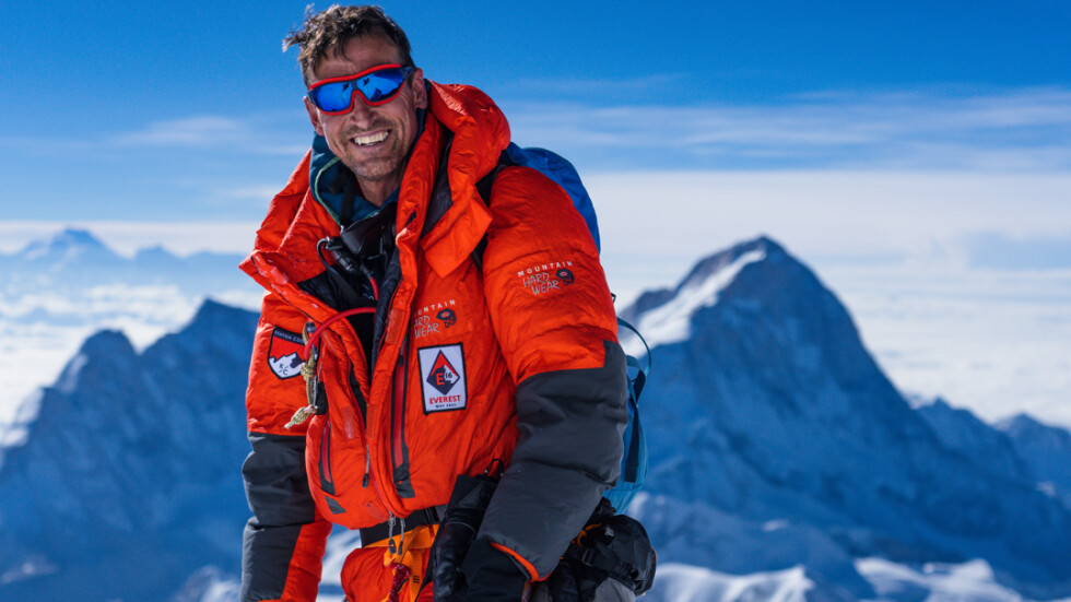 Специално пред bTV алпинистът, покорил Еверест... 16 пъти