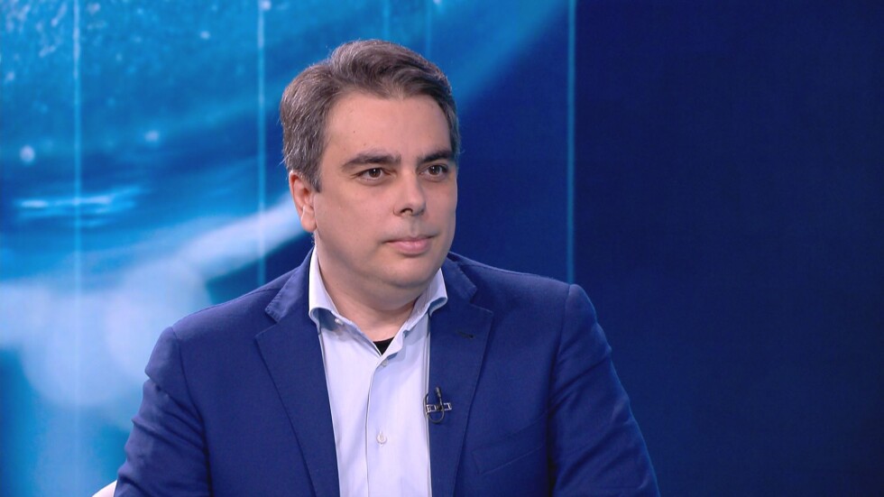 Асен Василев за раздора в коалицията: Не очаквах да хвърлят държавата под автобуса