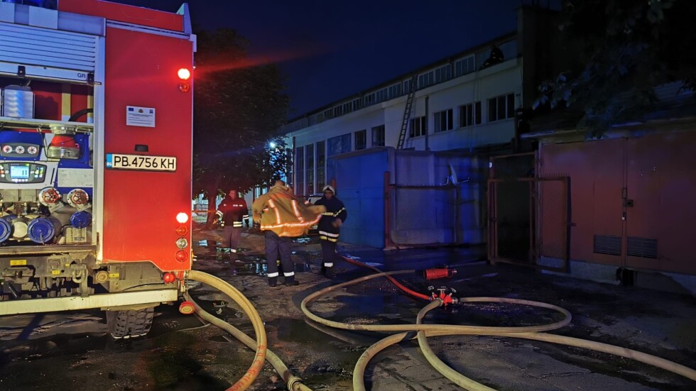 Пожар в голяма печатница в Пловдив