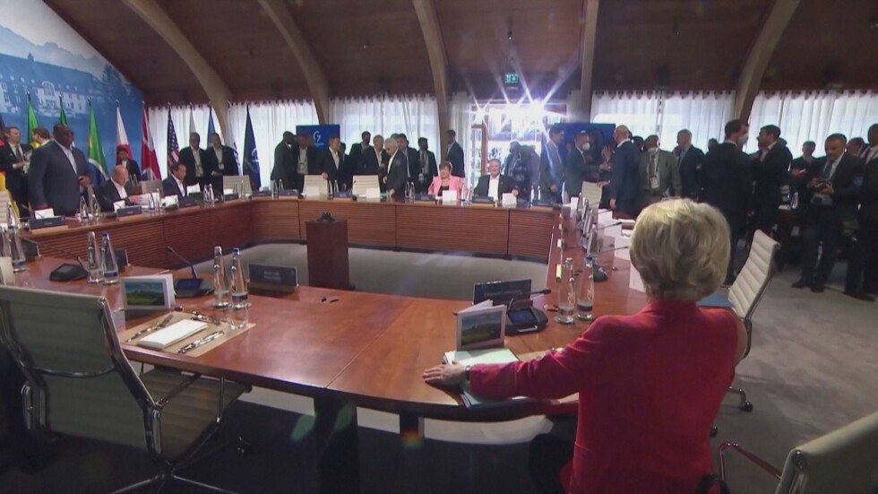 Срещата в Г-7: Последни часове от срещата на лидерите на седемте най-богати държави