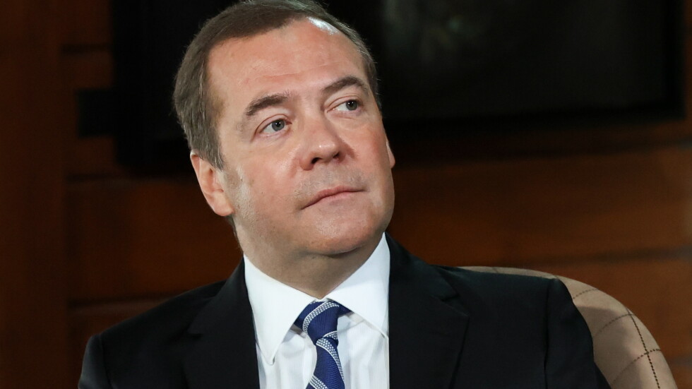 Медведев: Санкциите срещу Русия може да бъдат повод за война