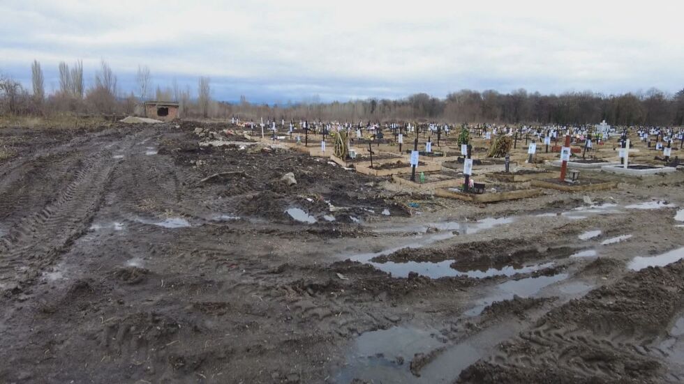 Остава ли калта на гробищата в миналото: Месеци след сигнала bTV се върна да провери
