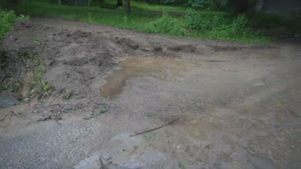 Наводнени имоти и пътища: Остава частичното бедствено положение в Георги Дамяново
